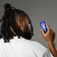 Modelo com o Esfoliante